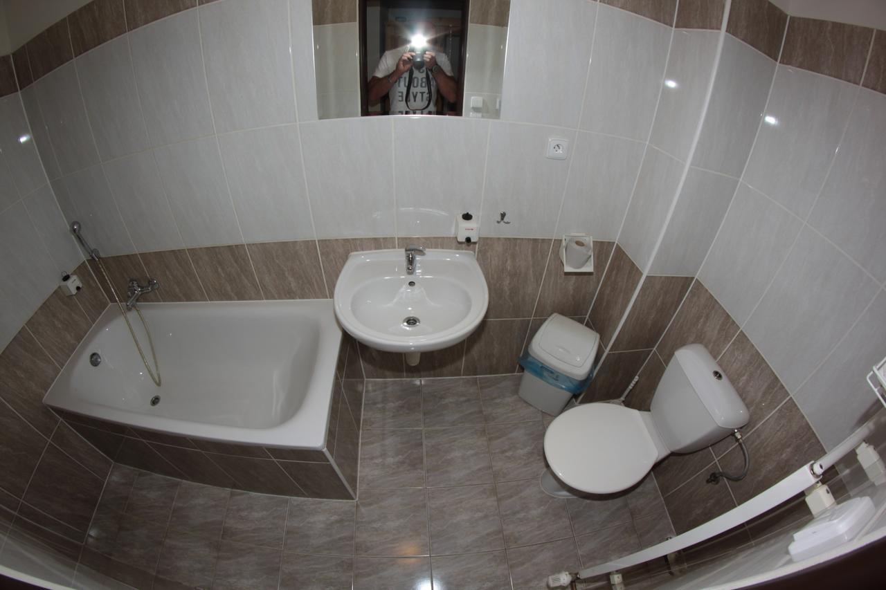 Hotel Kralovsky Dvur Hořice エクステリア 写真