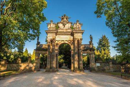 Hotel Kralovsky Dvur Hořice エクステリア 写真
